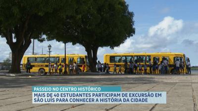 Mais de 40 estudantes participam de excursão em São Luís para conhecer a história da cidade 