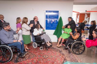Alema inaugura obras de acesso às pessoas com deficiência