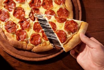 Pesquisa: universidade dos EUA aponta a pizza como alimento mais viciante