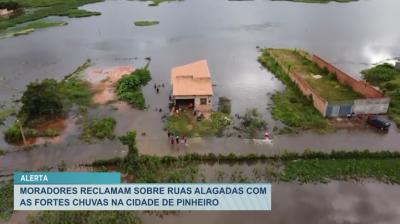 Pinheiro: Moradores reclamam de alagamentos devido às chuvas