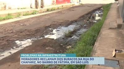 Poças de lama e esgoto incomodam quem mora no Bairro de Fátima