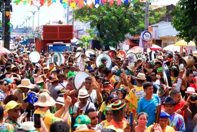 Grupos de bumba-meu-boi se reúnem para tradicional homenagem a São Marçal