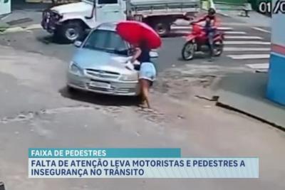 Atropelamento de pedestre ao atravessar rua chama atenção para cuidados no trânsito