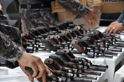PM apreende quase 140 armas de fogo em residência de São Luís