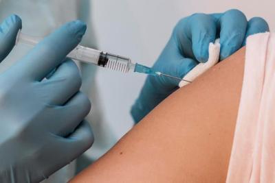 Brasil passa a adotar esquema de dose única contra o HPV