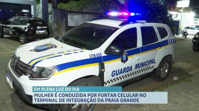 Guarda Municipal conduz suspeita de furto de celular no Terminal Praia Grande