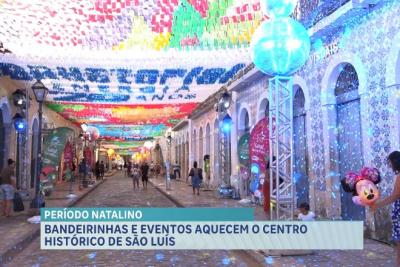 Bandeirinhas e eventos no Centro Histórico de São Luís criam clima natalino