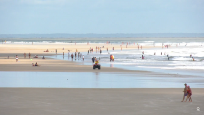 Ponto facultativo após feriado leva multidão às praias de São Luís