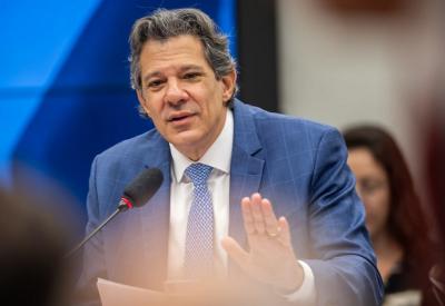 Haddad espera arrecadar R$ 20 bi com pacote alternativo ao IOF