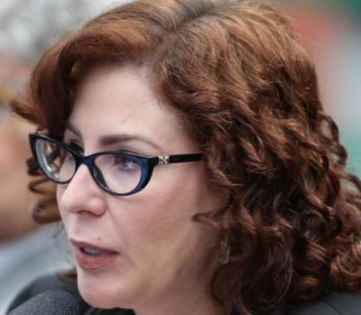 Câmara dos Deputados informa ao Supremo que bloqueou o salário de Carla Zambelli 