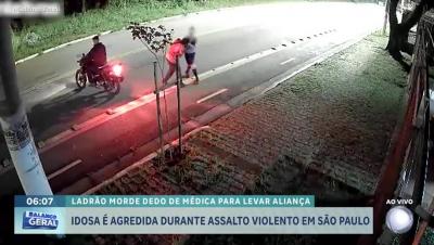 Bandido morde dedo de idosa para tentar roubar aliança em São Paulo 