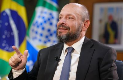 Reembolso a vítimas da fraude do INSS pode chegar a R$ 1 bilhão, diz presidente do INSS 