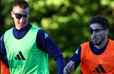 Veja por que os jogadores da Itália sub-21 treinam com tapa-olhos