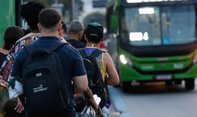 Carro e ônibus lideram trajetos para o trabalho; mais de 10% gastam mais de 1 hora por trecho
