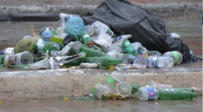 Litorânea sofre com excesso de lixo no Carnaval, em São Luís