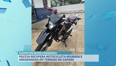 Polícia recupera motocicleta roubada e abandonada em terreno no Gapara