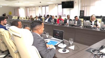  Comissão de Vereadores se reúne com Procurador-Geral por repasses ao Aldenora Bello