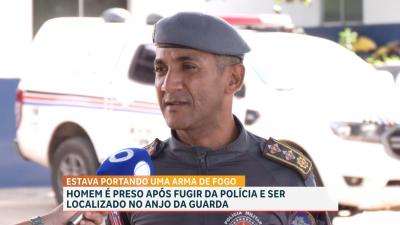 Homem é preso com arma de fogo após tentar fugir da polícia no Anjo da Guarda