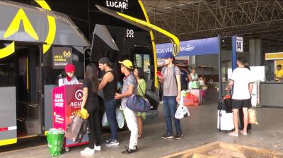 Rodoviária de São Luís registra fluxo intenso de passageiros para o feriado de Páscoa