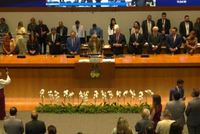 Sessão solene é realizada em comemoração aos 191 anos da Assembleia Legislativa
