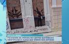 Vídeos mostram mulher pichando fachada de casarões no Centro Histórico